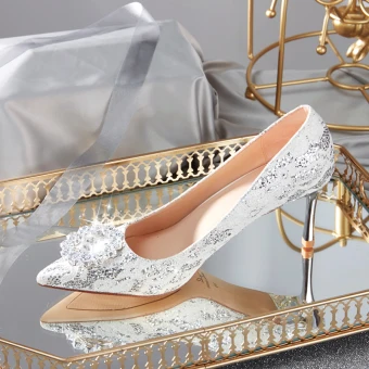 Charmant Ivoire Chaussure De Mariée 2020 En Dentelle Faux Diamant Paillettes 7 Cm Talons Aiguilles À Bout Pointu Mariage Escarpins
