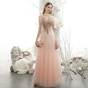 Chic Rougissant Rose Plumes En Dentelle Fleur Robe De Bal 2021 Princesse V Cou Perlage Faux Diamant Paillettes Manches Courtes Longue Robe De Ceremonie