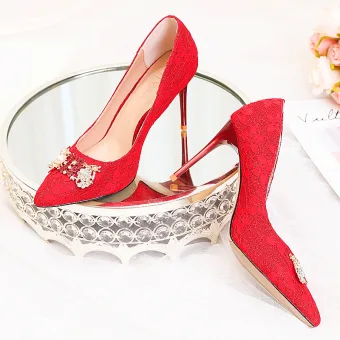 Charmant Rouge Chaussure De Mariée 2020 Perle Faux Diamant Fleur En Dentelle 9 Cm Talons Aiguilles À Bout Pointu Mariage Escarpins