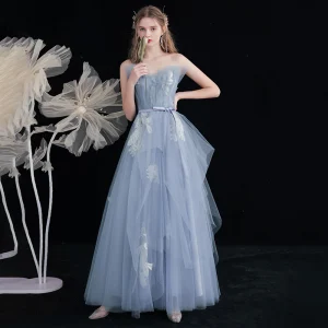 Modern Fashion Sky Blue Lace Flower Prom Dresses 2021 A Line Princess Strapless Sleeveless Backless Bow Sash Floor Length Long Formal Dresses