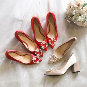 Edles Champagner Satin Brautschuhe 2020 Perle Strass 9 Cm Thick Heels Spitzschuh Hochzeit Pumps