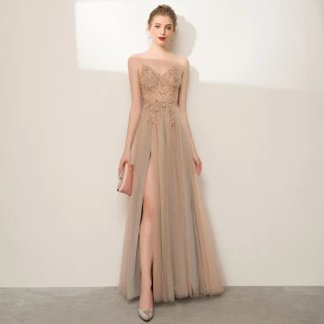 Charmant Champagne Robe De Bal 2020 Princesse Bretelles Spaghetti Perlage Faux Diamant Sans Manches Dos Nu Fendue Devant Longue Robe De Ceremonie