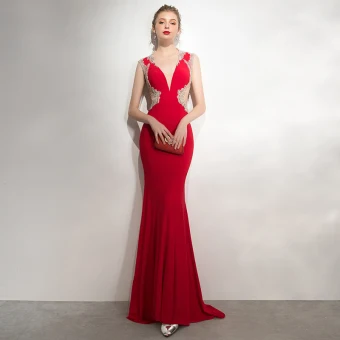 Sexy Rouge Robe De Soirée 2020 Trompette Sirène Encolure Dégagée Perlage Faux Diamant En Dentelle Fleur Sans Manches Dos Nu Train De Balayage Robe De Ceremonie
