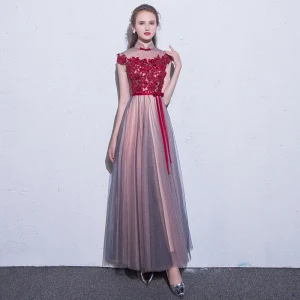 Chic Belle Bordeaux Robe De Soirée 2018 Princesse Appliques En Dentelle Fleur Cristal Noeud Col Haut Manches Courtes Longue Robe De Ceremonie