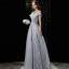 Élégant Gris Robe De Soirée 2020 Princesse Encolure Dégagée Perlage Paillettes En Dentelle Fleur Manches Courtes Dos Nu Longue Robe De Ceremonie