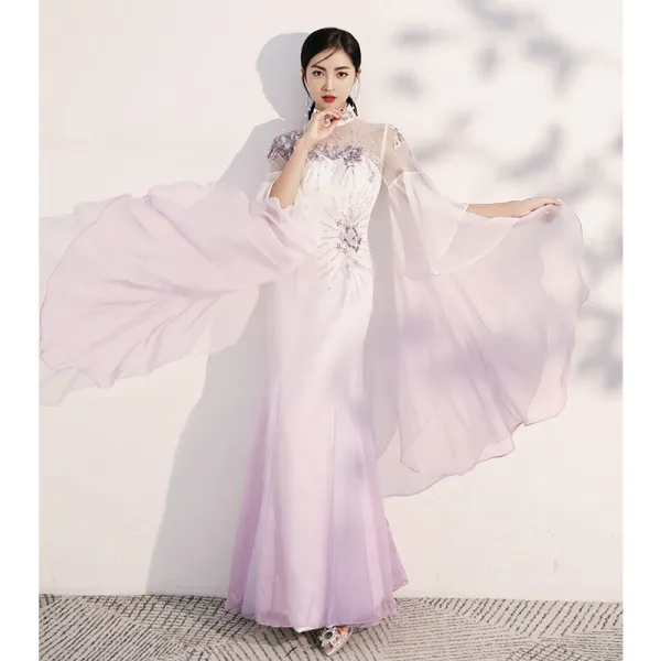 Style Chinois Dégradé De Couleur Violet Cheongsam Robe De Soirée 2021 Trompette / Sirène Col Haut Brodé Manches de cloche Dos Nu Longue Soirée Robe De Ceremonie