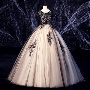 Elegante Zwarte Galajurken 2020 Baljurk Suede Ronde Hals Kant Bloem Pailletten Rhinestone Korte Mouwen Ruglooze Lange Gelegenheid Jurken