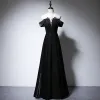 Élégant Noire Robe De Soirée 2020 Princesse Encolure Dégagée Perlage Manches Courtes Dos Nu Longue Robe De Ceremonie
