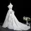Charmant Weiß Spitze Blumen Applikationen Brautkleider / Hochzeitskleider 2025 Ballkleid Bandeau Ärmellos Rückenfreies Hof-Schleppe Hochzeit