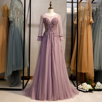 Eleganta Lila Balklänningar 2020 Prinsessa Urringning Beading Spets Kristall Långärmad Halterneck Svep Tåg Formella Klänningar
