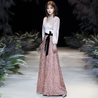 Scintillantes Rose Bonbon Paillettes Robe De Soirée 2020 Princesse V Cou Noeud Manches Longues Dos Nu Longue Robe De Ceremonie