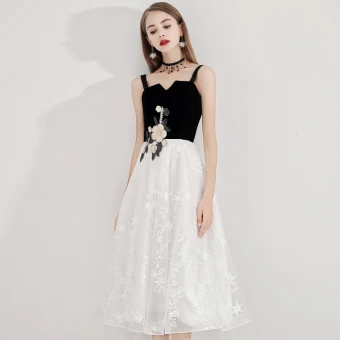 Mode Ivoire De Retour Robe De Graduation 2020 Princesse Étoile En Dentelle Bretelles Spaghetti Sans Manches Dos Nu Dentelle Fleur Thé Longueur Robe De Ceremonie