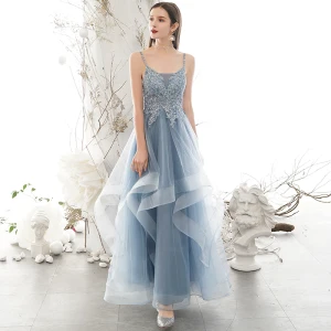Chic Belle Bleu Ciel Robe De Bal 2020 Princesse Bretelles Spaghetti Faux Diamant En Dentelle Fleur Sans Manches Dos Nu Volants En Cascade Longue Robe De Ceremonie