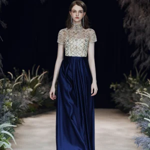 Elegante Azul Real Vestidos De Noche 2020 A Line Princess Cuello Alto Rebordear Rhinestone Lentejuelas Manga Corta Sin Espalda Largos Vestidos Formales