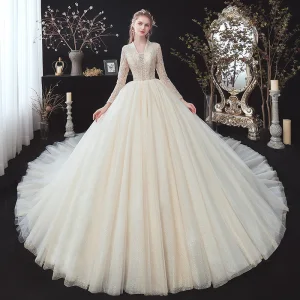 Eleganckie Szampan Cekinami Suknie Ślubne 2020 Suknia Balowa V Szyja Frezowanie Rhinestone Cekiny Z Koronki Kwiat Długie Rękawy Bez Pleców Trenem Królewski