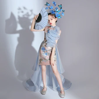 Style Chinois Bleu Ciel Brodé Paillettes Anniversaire Robe Ceremonie Fille 2022 Trompette Sirène Col Haut Volants Sans Manches Promo Train De Balayage Robe Ceremonie Fille