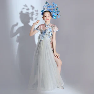 Kinesisk Stil Rodnande Rosa Paljetter Broderade Födelsedag Cheongsam Brudnäbbsklänning 2022 Hög Hals Korta Ärm Brudnäbbsklänning Knälång Cheongsam