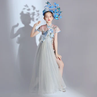Style Chinois Rougissant Rose Paillettes Brodé Anniversaire Cheongsam Robe Ceremonie Fille 2022 Col Haut Manches Courtes Robe Ceremonie Fille Mi Longues Cheongsam