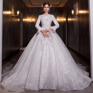 Musulmane Scintillantes Charmant Blanche Perlage Perle Faux Diamant Paillettes Hiver Robe De Mariée 2022 Robe Boule Encolure Dégagée Manches Longues Royal Train Mariage