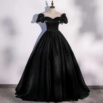 Élégant Noire Satin Robe De Bal 2022 Robe Boule Encolure Dégagée Gonflée Manches Courtes Perlage Noeud Dos Nu Longue Robe De Ceremonie