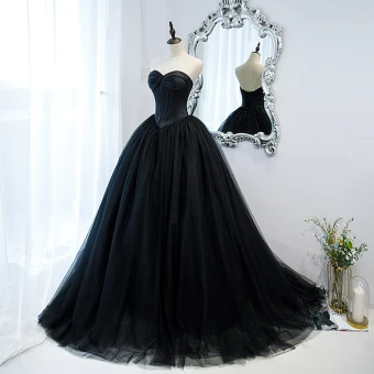 Elegante Schwarz Korsett Plissee Ballkleider 2022 Ballkleid Bandeau Ärmellos Rückenfreies Sweep Pinsel Zug Festliche Kleider