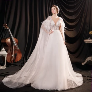 Charming White Beading Rhinestone Sequins Wedding Dresses 2022 A Line Princess Scoop Neck Short Sleeve Tassel Court Train Wedding