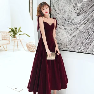 Modest Simple Burgundy Suede Prom Dresses 2022 A Line Princess Spaghetti Straps Bow Sleeveless Backless Floor Length Long Formal Dresses