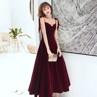 Simple Bordeaux Daim Robe De Bal 2022 Princesse Bretelles Spaghetti Noeud Sans Manches Dos Nu Longue Robe De Ceremonie