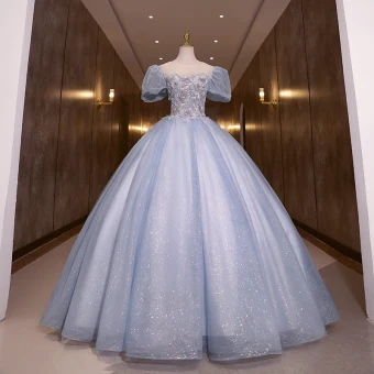 Élégant Bleu Ciel En Dentelle Fleur Robe De Bal 2022 Robe Boule Encolure Dégagée Perlage Perle Paillettes Faux Diamant Gonflée Manches Courtes Dos Nu Longue Robe De Ceremonie