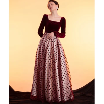 Elegant Suede Velour Black Heart Shaped Burgundy Winter Prom Dresses 2022 A Line Princess Square Neckline Long Sleeve Backless Floor Length Long Formal Dresses