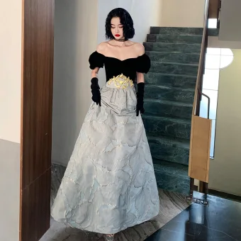 Mode Noire Robe De Bal 2022 Princesse De L Épaule Gonflée Manches Courtes Dos Nu Brodé Longue Robe De Ceremonie