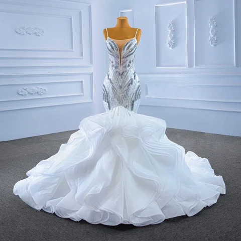 Luxe High-end Witte Cascading Ruches Kralen Parel Rhinestone Pailletten Trouwjurken 2022 Trompet / Zeemeermin Spaghettibandjes Mouwloos Ruglooze Rechter Trein