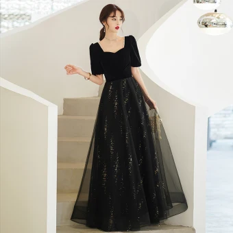 Élégant Noire Paillettes Robe De Bal 2022 Princesse Perle Encolure Carrée Manches Courtes Dos Nu Longue Robe De Ceremonie