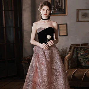 Charmant Rougissant Rose Satin Robe De Bal 2022 Princesse Bustier Glitter Paillettes Sans Manches Dos Nu Longue Robe De Ceremonie