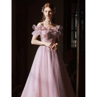 Charmant Rougissant Rose Robe De Bal 2022 Princesse Volants De L Épaule Glitter Perlage Paillettes Faux Diamant Manches Courtes Dos Nu Longue Robe De Ceremonie