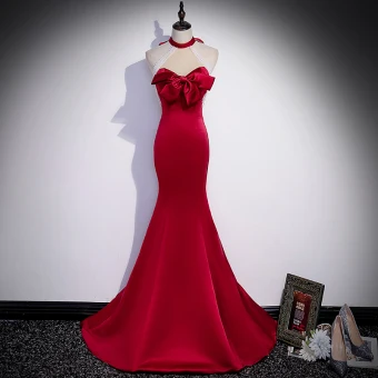 Sexy Bordeaux Perlage Perle Robe De Soirée 2022 Trompette Sirène Satin Titulaire Noeud Sans Manches Dos Nu Longue Robe De Ceremonie