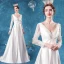 Elegant Elfenben Satin Brudekjoler 2020 Prinsesse V-Hals Blonder Blomst Langermede Ryggløse Feie Tog