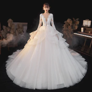 Mode Élégant Blanche En Dentelle Fleur Volants En Cascade Robe De Mariée 2021 Princesse Col V Profond Noeud 3 4 Manches Dos Nu Royal Train Mariage