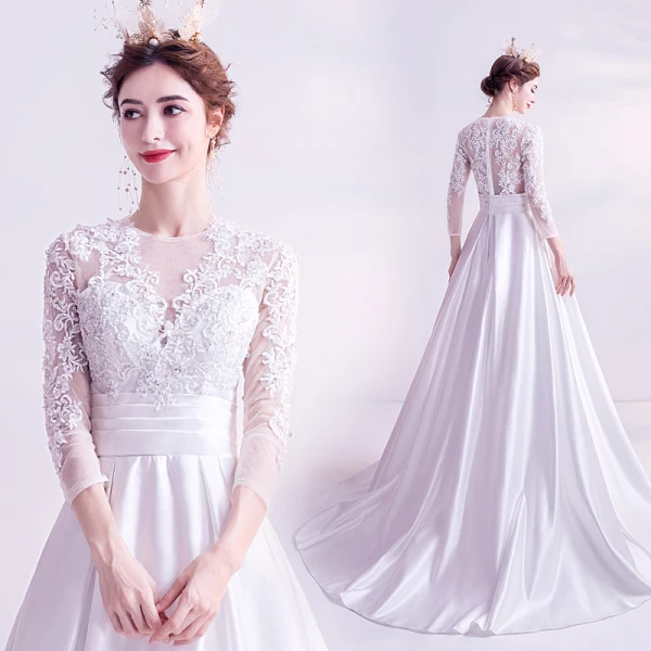 Élégant Ivoire Robe De Bal 2020 Princesse Encolure Dégagée Dentelle 3D Perlage Faux Diamant Paillettes 3/4 Manches Tribunal Train Robe De Ceremonie