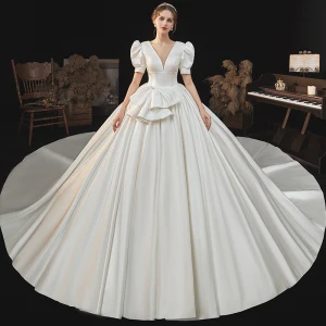 Vintage Retro Audrey Hepburn Style Medieval Ivory Satin Wedding Dresses 2021 Ball Gown Deep V Neck Puffy Short Sleeve Backless Royal Train Wedding