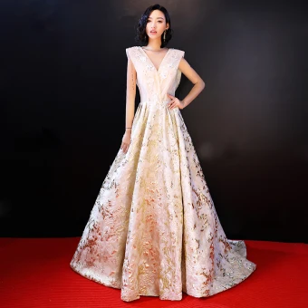 Luxe Champagne Robe De Soirée 2018 Princesse En Dentelle Appliques Perlage Perle Paillettes V Cou Dos Nu Sans Manches Train De Balayage Robe De Ceremonie