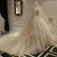 Luxe Champagne Robe De Mariée 2018 Dos Nu Robe Boule Perlage Paillettes Bretelles Spaghetti Sans Manches Royal Train Mariage