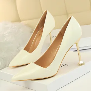 Mooie Prachtige Ol Ivoor Pumps 2020 Lakleer 9 Cm Naaldhakken Stiletto Spitse Neus Pumps