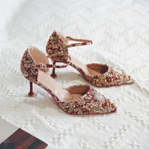 Fantaisie Style Chinois Rouge Chaussure De Mariée 2020 Bride Cheville Perle Faux Diamant 8 Cm Talons Aiguilles À Bout Pointu Mariage Talons Hauts