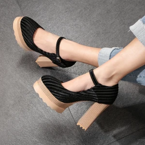 Simple Vacances Noire Daim Escarpins 2021 Boucle Imperméables 11 Cm Talons Épais À Bout Rond Escarpins