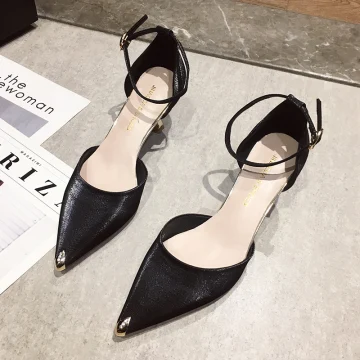 Simple Noire Désinvolte Daim Chaussures Femmes 2020 Bride Cheville 6 Cm Talons Aiguilles À Bout Pointu Talons