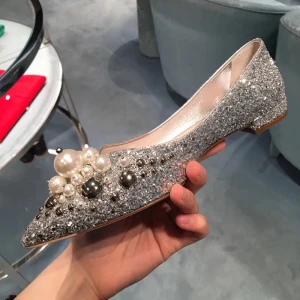 Błyszczące Srebrny Płaskie Buty Ślubne 2020 Perła Rhinestone Szpiczaste Mieszkanie
