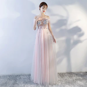 Chic Belle Perle Rose Robe De Bal 2018 Princesse En Dentelle Appliques Cristal De L Épaule Dos Nu Sans Manches Longue Robe De Ceremonie