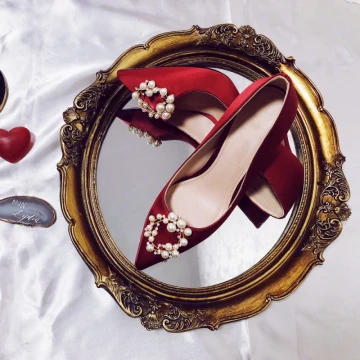 Charmant Rode Satijn Bruidsschoenen 2020 Parel Rhinestone 8 Cm Naaldhakken Stiletto Spitse Neus Huwelijk Pumps