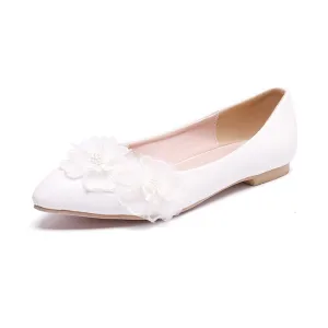 Abordable Ivoire Désinvolte Plate Chaussures Femmes 2020 En Dentelle À Bout Pointu